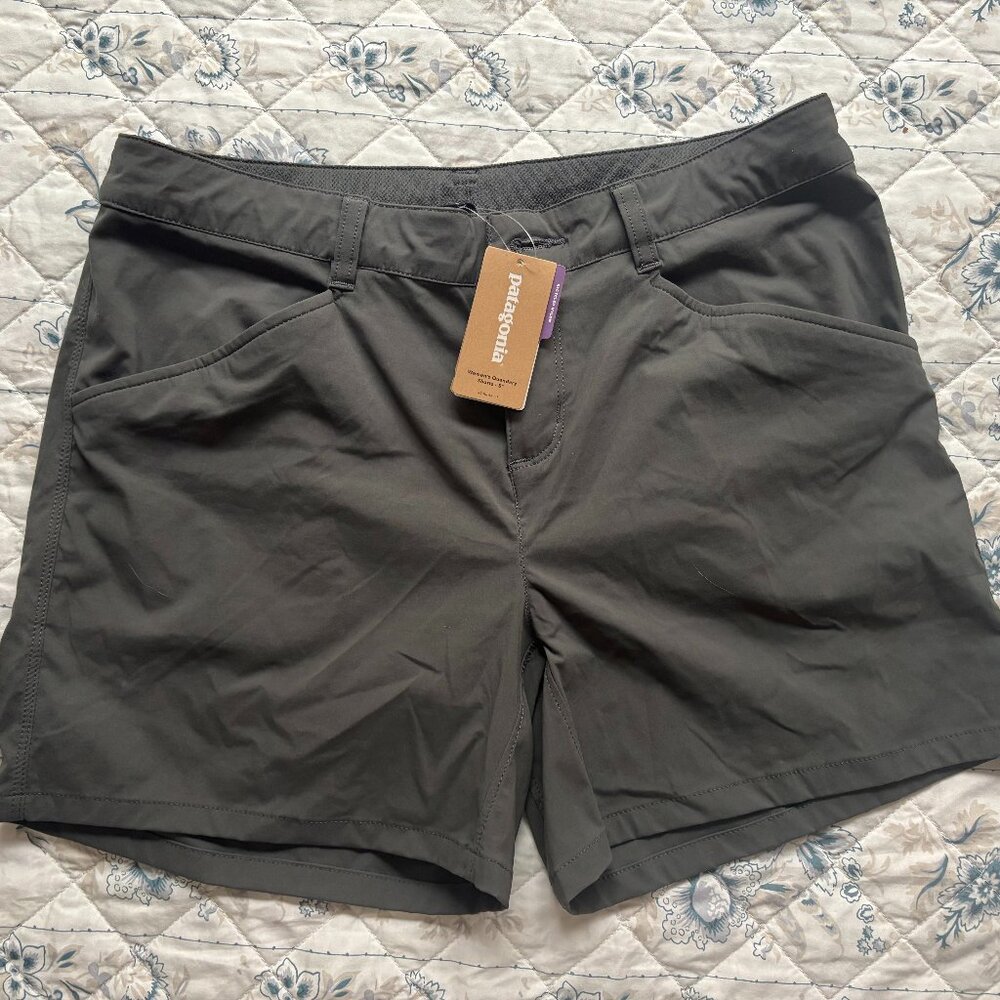 Columbia Women's Quandary Shorts 5" size 8 Forge Grey NWT Reg MSRP $75 on SALE!